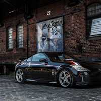 Black 2005 Nissan 350Z on Silver/Chrome Nismo LM GT4