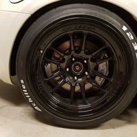 White 2003 Nissan 350Z on Black Cosmis XT-206R