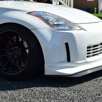 White 2003 Nissan 350Z on Black Cosmis XT-206R