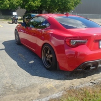 Red 2017 Toyota GT86 on Bronze Privat Legende