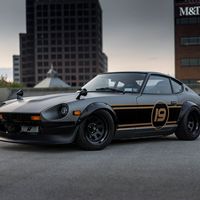 Gray 1974 Datsun 260Z on Black Diamond Racing D slots