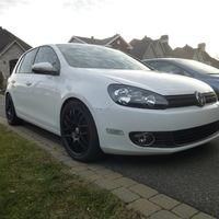 White 2013 Volkswagen Golf on Black Drag DR37